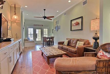 Cinnamon Shore Luxury Summer House - Port Aransas, Texas