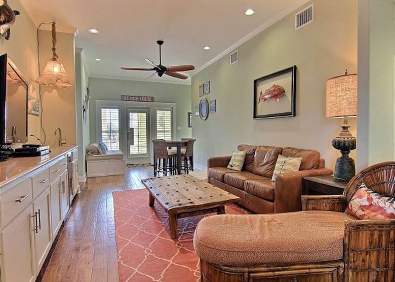 Cinnamon Shore Luxury Summer House - Port Aransas, Texas