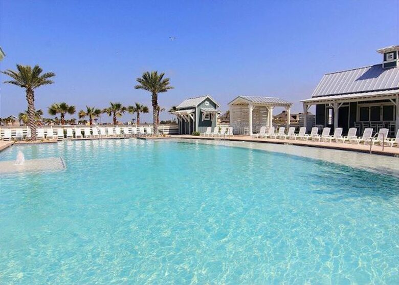 Cinnamon Shore Luxury Summer House - Port Aransas, Texas