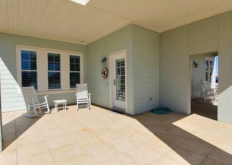 Cinnamon Shore Luxury Summer House - Port Aransas, Texas