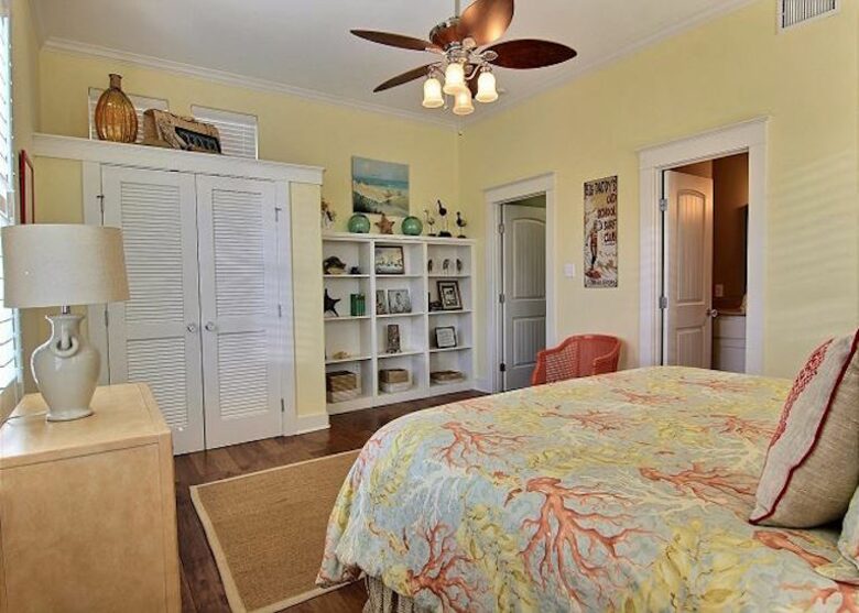 Cinnamon Shore Luxury Summer House - Port Aransas, Texas