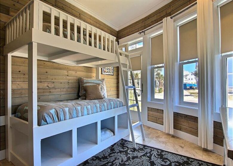 Cinnamon Shore Luxury Summer House - Port Aransas, Texas