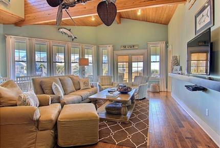 Cinnamon Shore Luxury Summer House - Port Aransas, Texas
