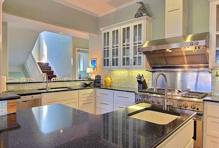 Cinnamon Shore Luxury Summer House - Port Aransas, Texas