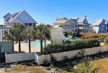 Cinnamon Shore Luxury Summer House - Port Aransas, Texas