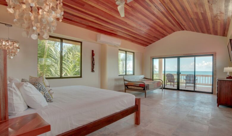 Mission Bay - Seine Bight, Belize