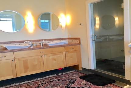 Whidbey Island Waterfront Paradise - Greenbank, Washington