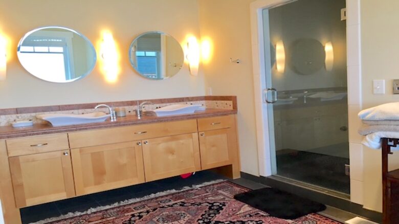 Whidbey Island Waterfront Paradise - Greenbank, Washington