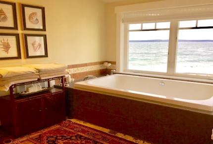 Whidbey Island Waterfront Paradise - Greenbank, Washington