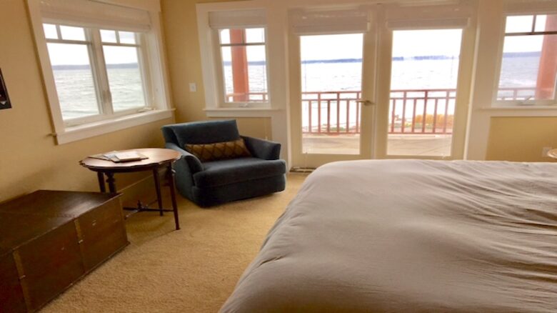 Whidbey Island Waterfront Paradise - Greenbank, Washington