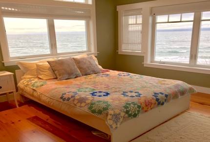 Whidbey Island Waterfront Paradise - Greenbank, Washington