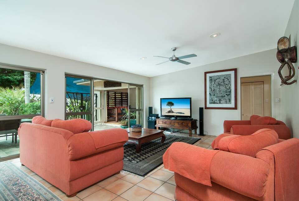 Castaway on Oak Beach - Oak Beach, Australia