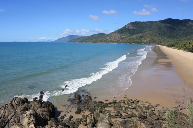 Castaway on Oak Beach - Oak Beach, Australia