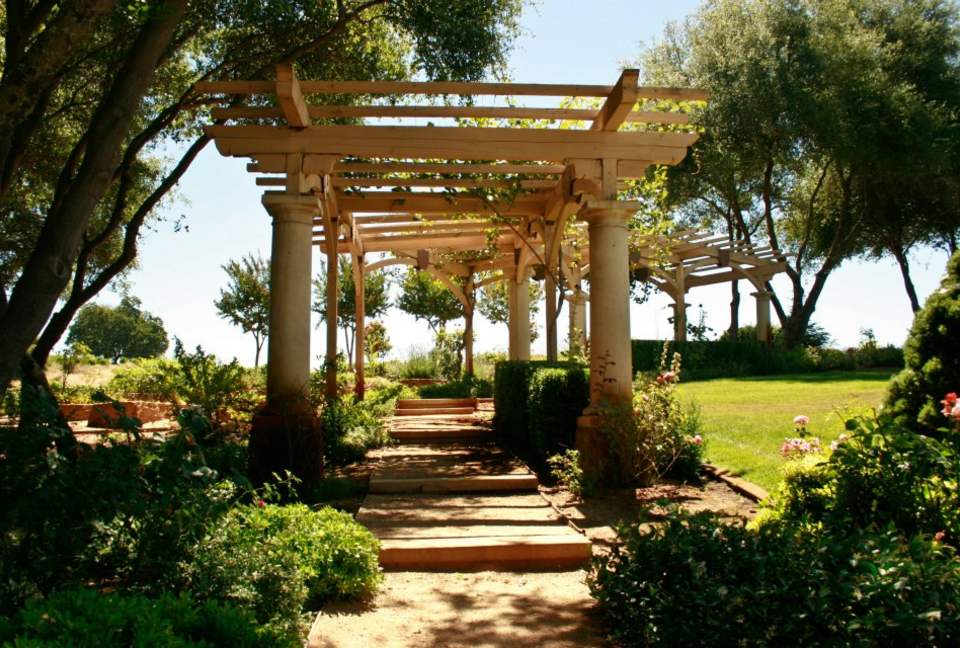 Davancy Chateau - Plymouth, California