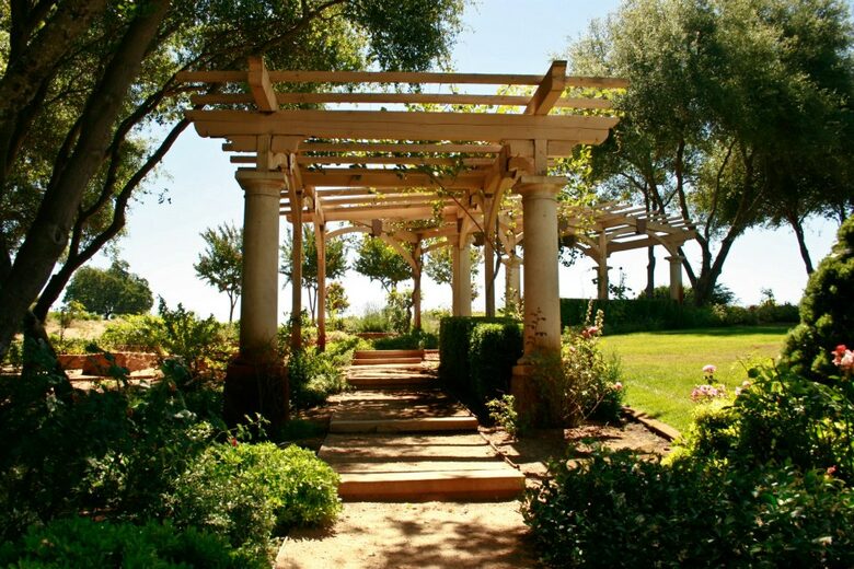 Davancy Chateau - Plymouth, California