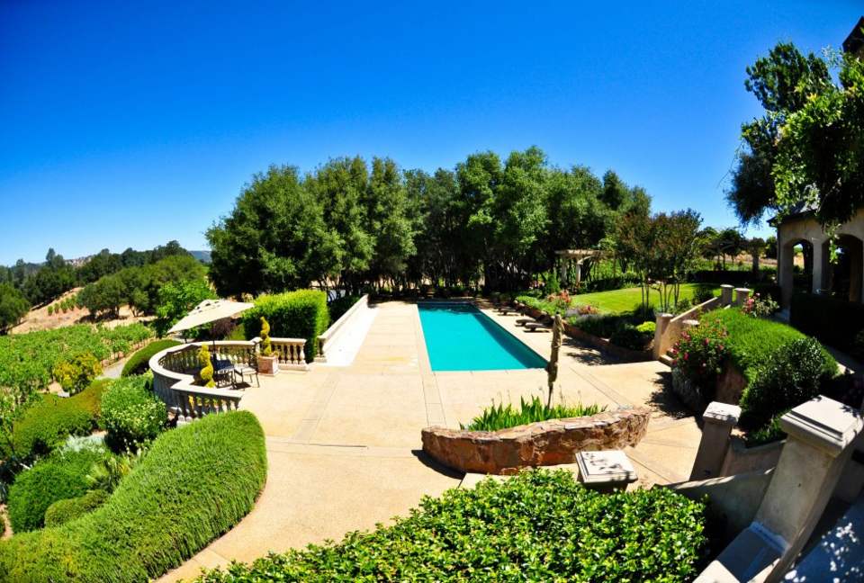 Davancy Chateau - Plymouth, California