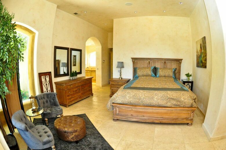 Davancy Chateau - Plymouth, California