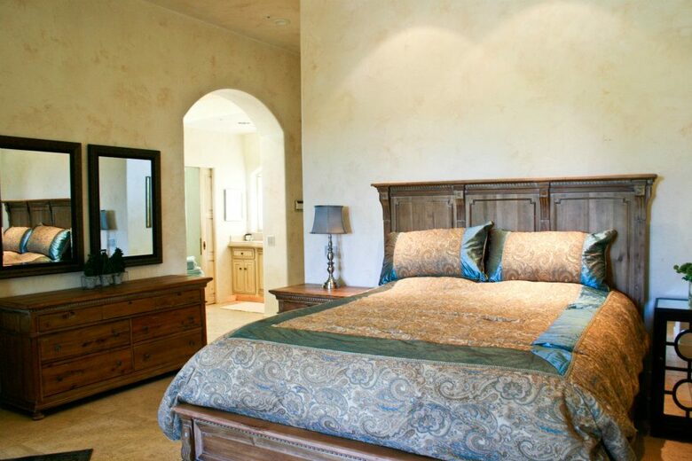 Davancy Chateau - Plymouth, California