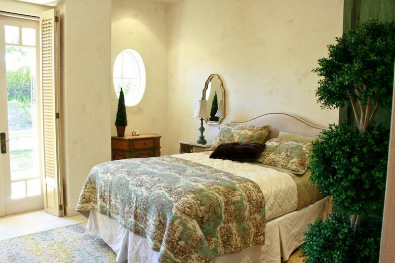 Davancy Chateau - Plymouth, California