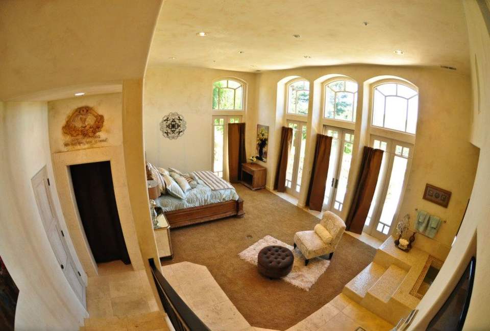 Davancy Chateau - Plymouth, California