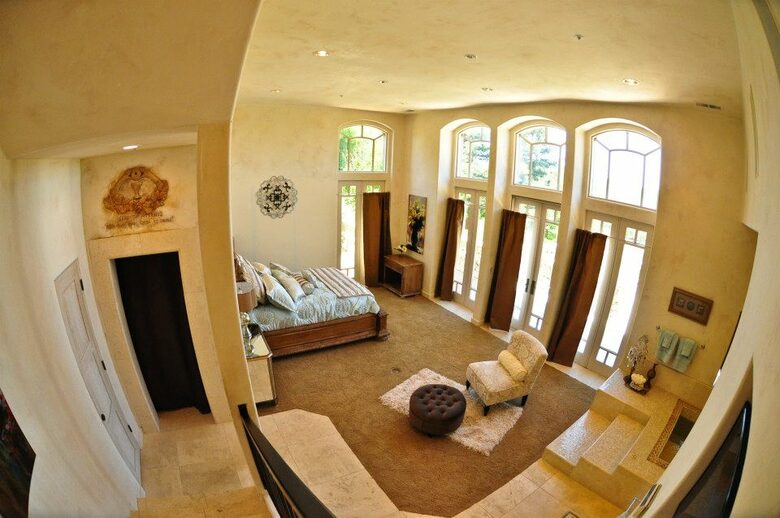 Davancy Chateau - Plymouth, California