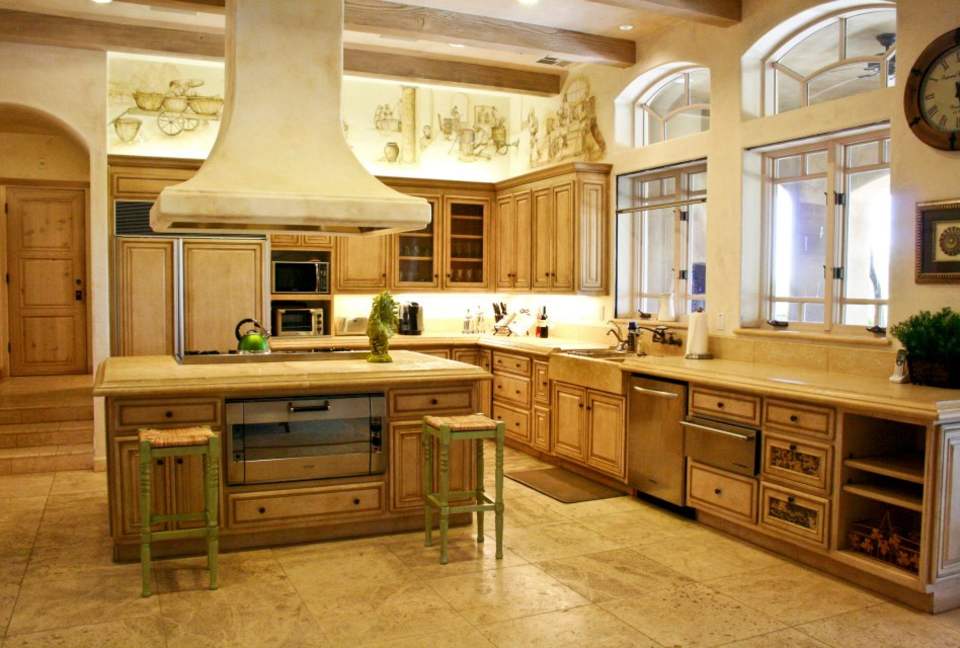 Davancy Chateau - Plymouth, California