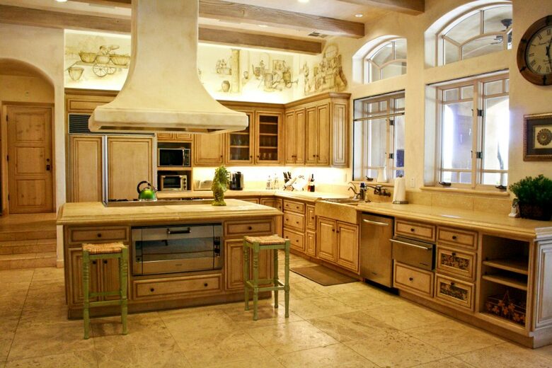 Davancy Chateau - Plymouth, California