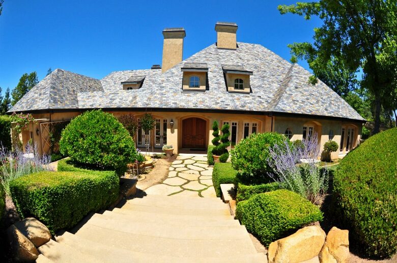 Davancy Chateau - Plymouth, California