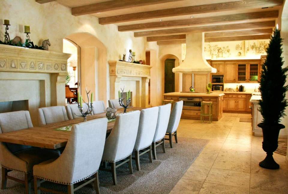 Davancy Chateau - Plymouth, California