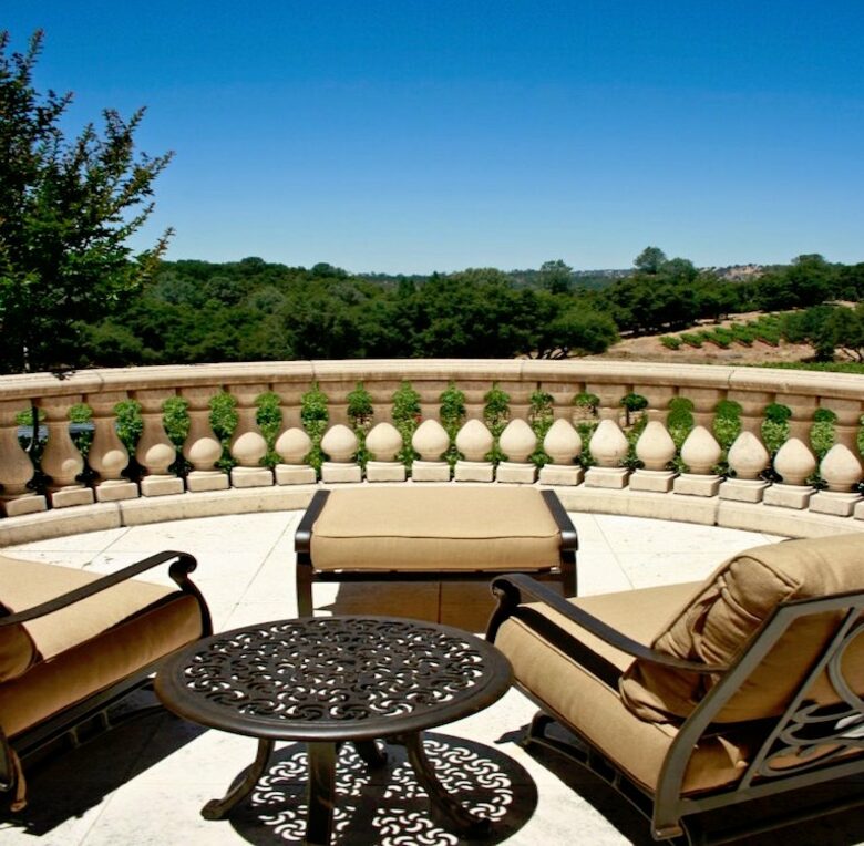 Davancy Chateau - Plymouth, California