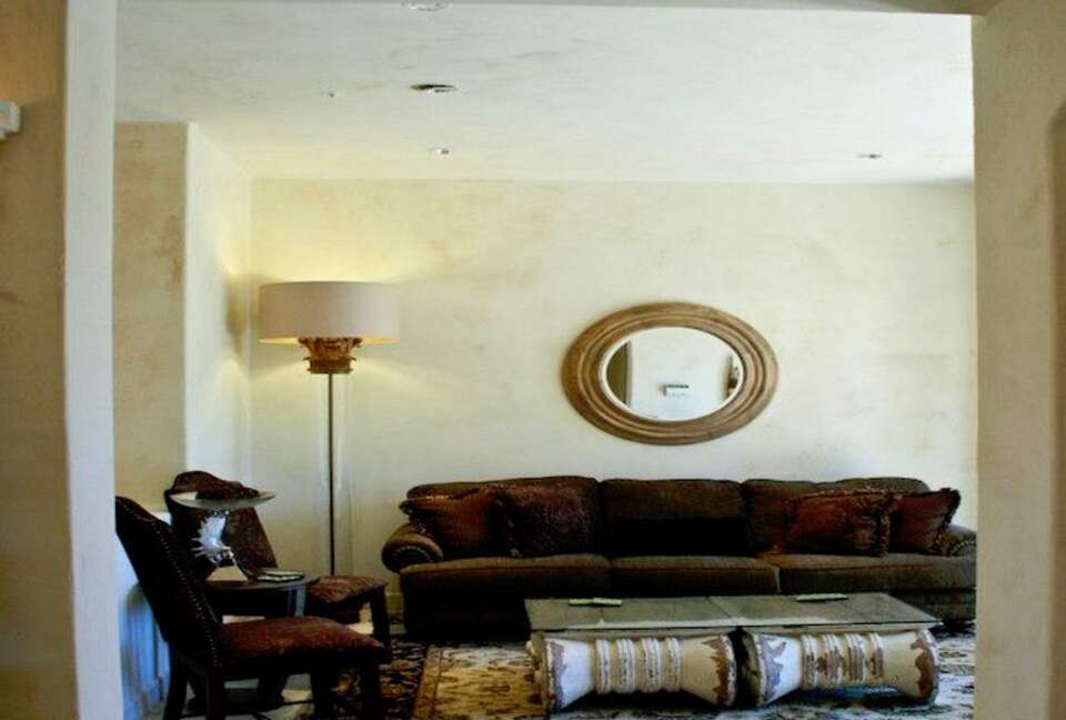 Davancy Chateau - Plymouth, California