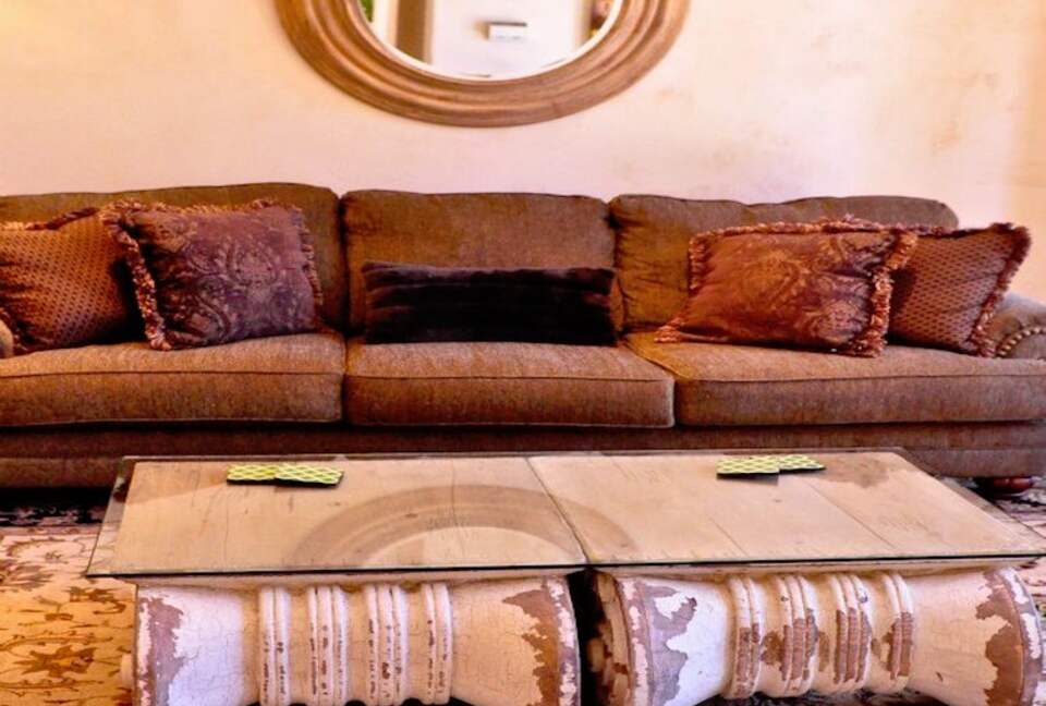 Davancy Chateau - Plymouth, California