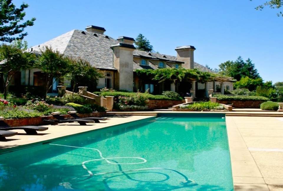 Davancy Chateau - Plymouth, California