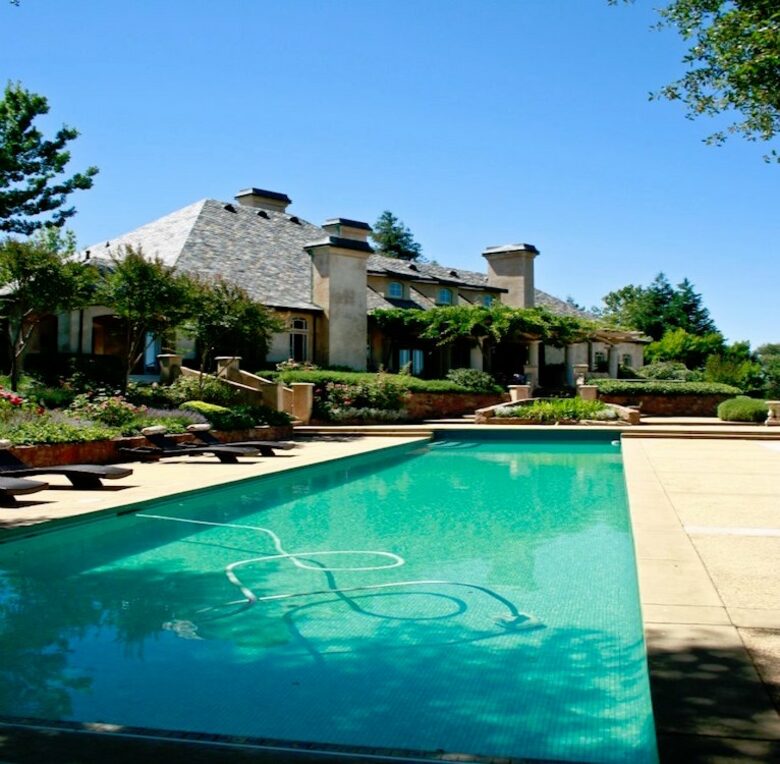 Davancy Chateau - Plymouth, California