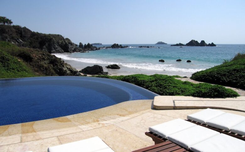 Playa Quieta - Ixtapa, Mexico