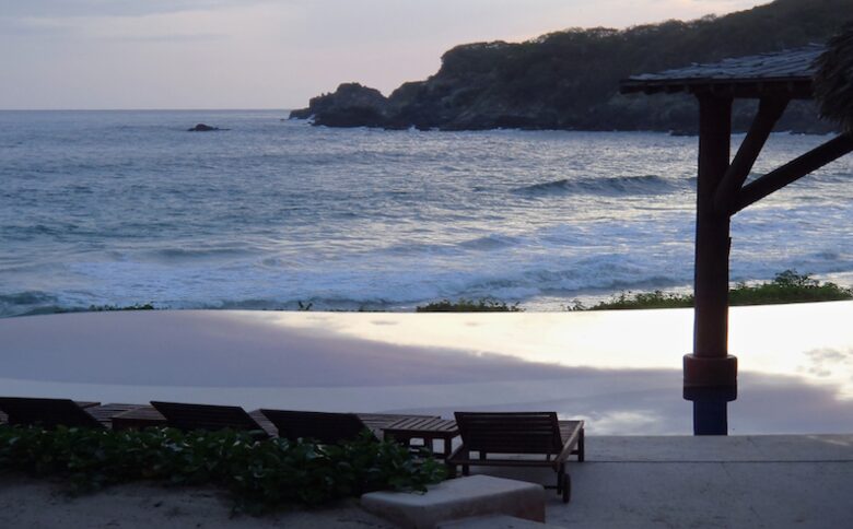 Playa Quieta - Ixtapa, Mexico