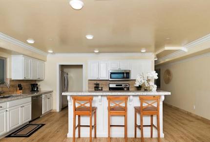 Oceanside Oasis - Oceanside, California