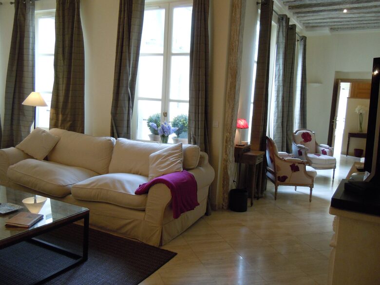 Rue de Seine - Paris, France