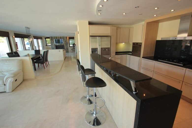 Villa Hollywood - Marbella, Spain