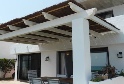 Beachfront villa in Estepona - Estepona, Spain