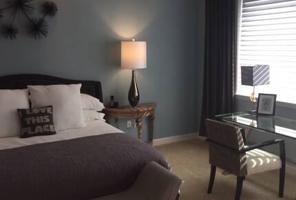 Orlando Lakefront Luxury near Universal and Disney - Orlando, Florida