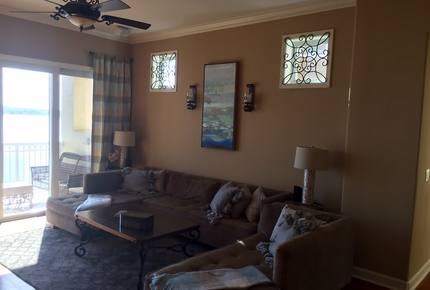 Orlando Lakefront Luxury near Universal and Disney - Orlando, Florida