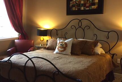 Orlando Lakefront Luxury near Universal and Disney - Orlando, Florida