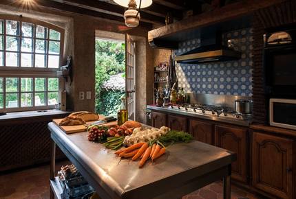 5 NIGHT STAY at Chateau Alizes - Sourzac, France