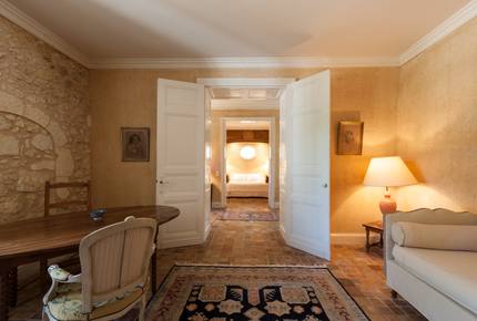 A Suite at Chateau Alizes - Sourzac, France