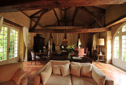A Suite at Chateau Alizes - Sourzac, France