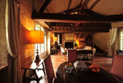 A Suite at Chateau Alizes - Sourzac, France