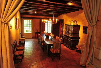 A Suite at Chateau Alizes - Sourzac, France