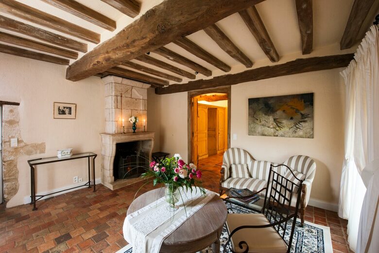 A Suite at Chateau Alizes - Sourzac, France