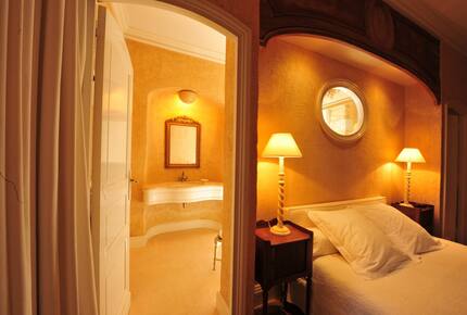 A Suite at Chateau Alizes - Sourzac, France